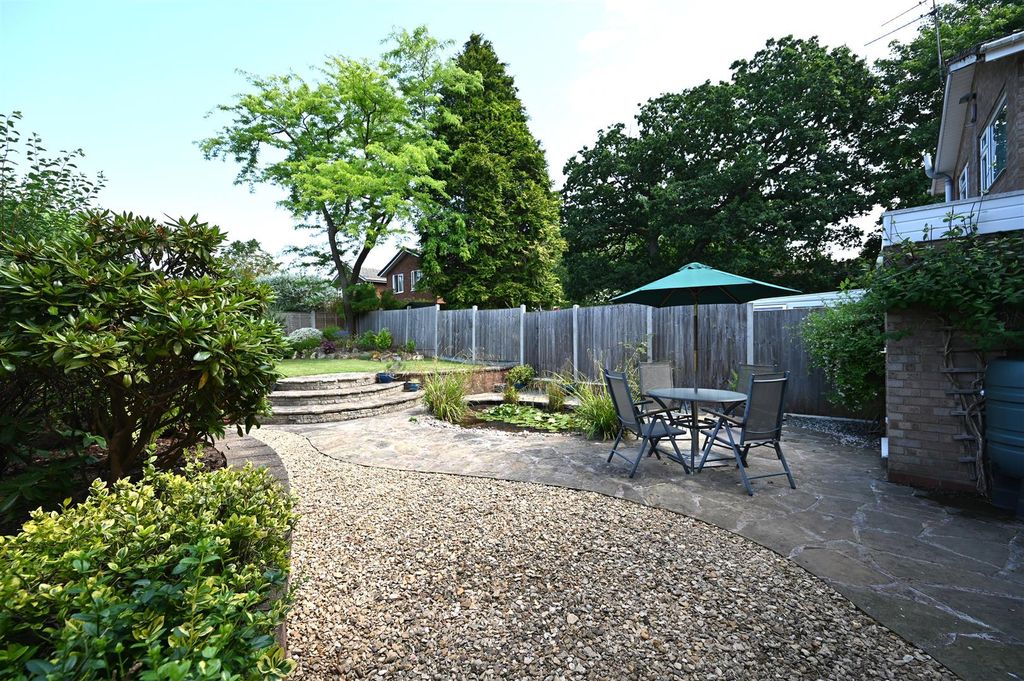 Property photo 2 of 21 Garden 3.Jpg