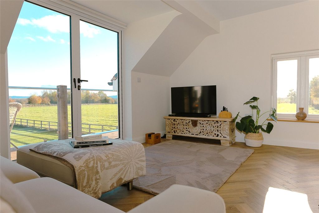 Property photo 3 of 5 Picture No. 03