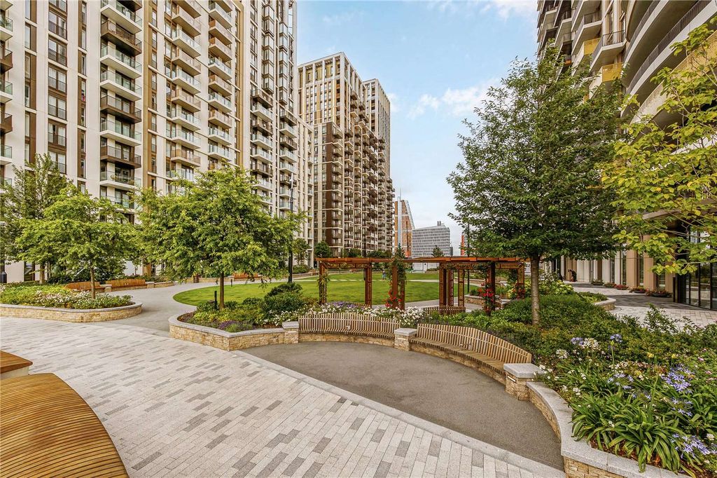 Property photo 2 of 3