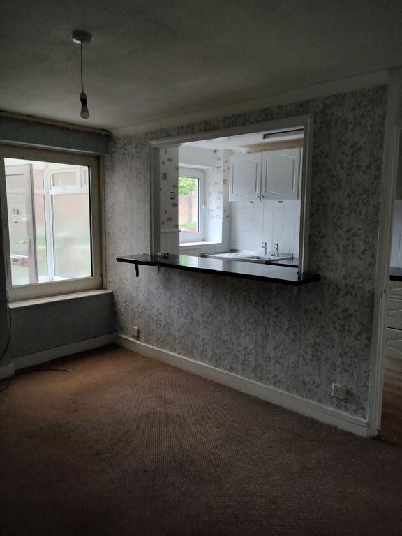 Property photo 2 of 17 Property