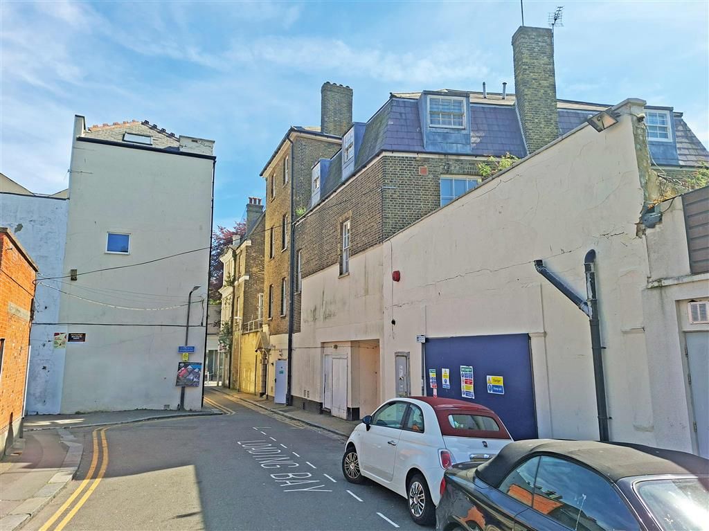 Property photo 1 of 1