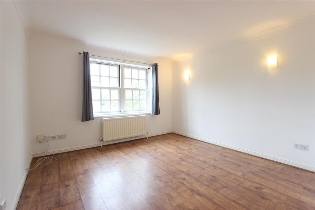 Property photo 2 of 16 Img_5687.Jpg