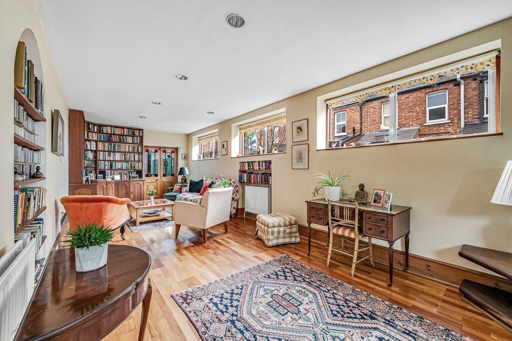 Property photo 3 of 21 Photo 3