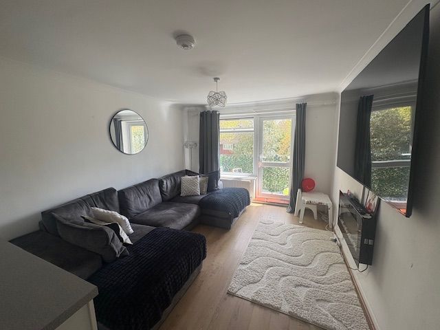 Property photo 2 of 8