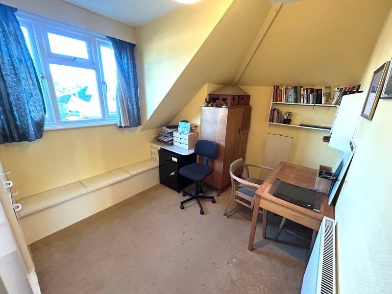 Property photo 3 of 17 Photo 9