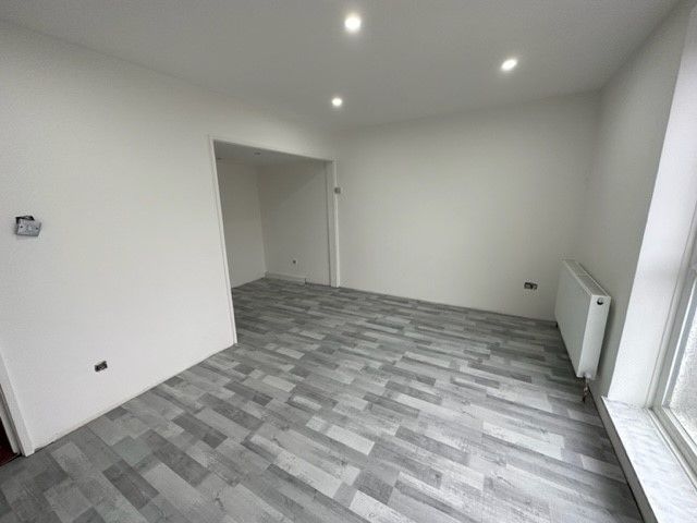 Property photo 2 of 9 Image