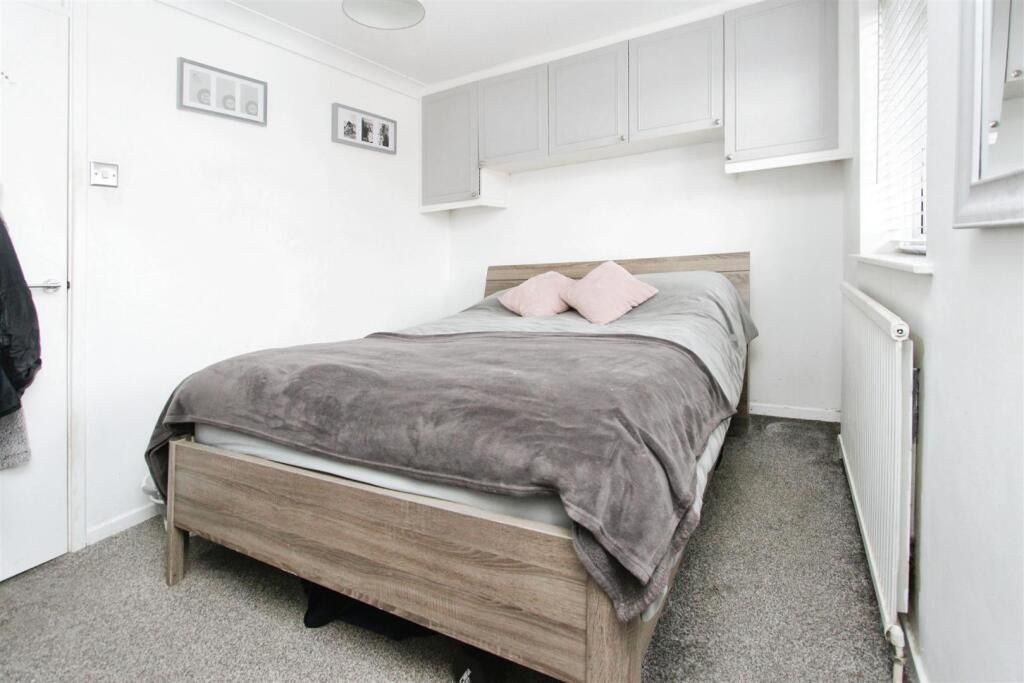 Property photo 2 of 3