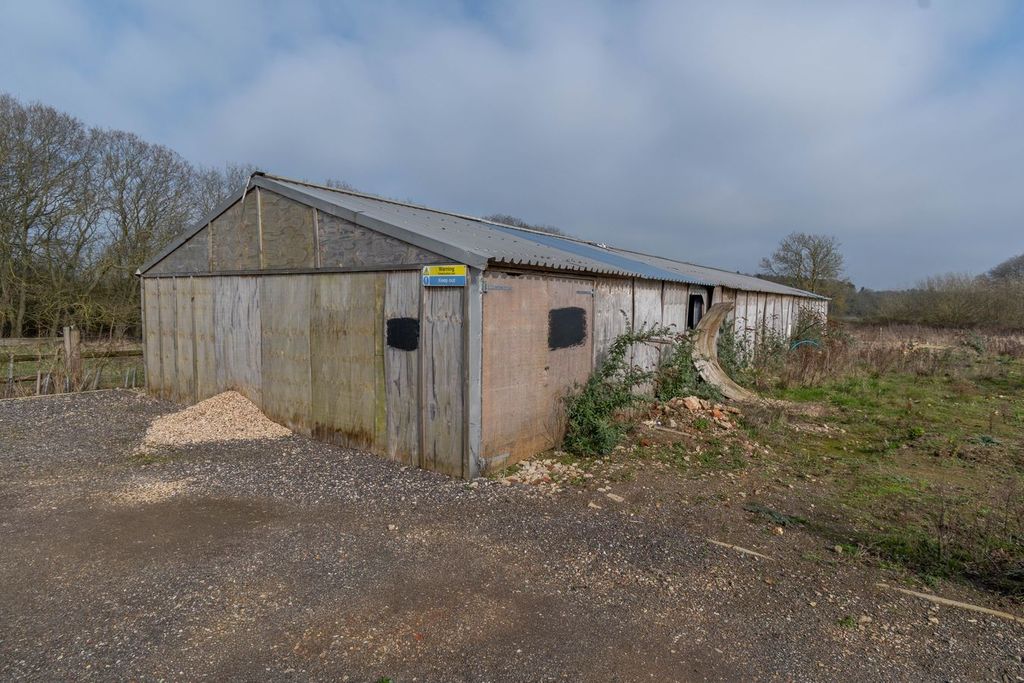 Property photo 1 of 7