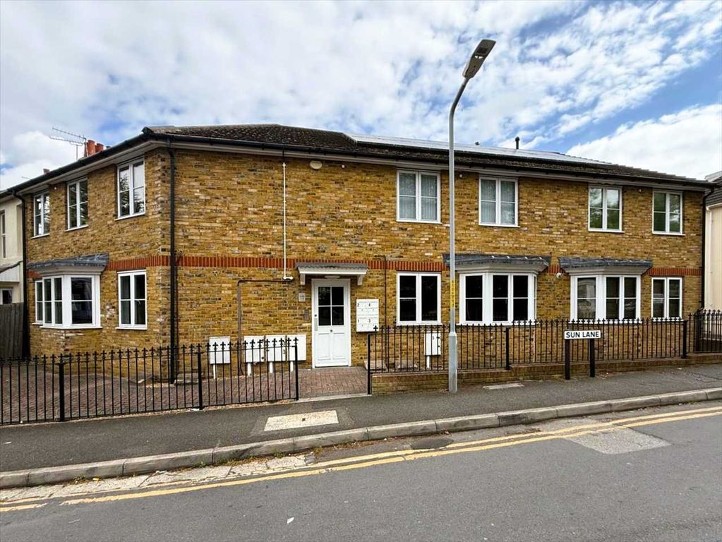 Property photo 2 of 14