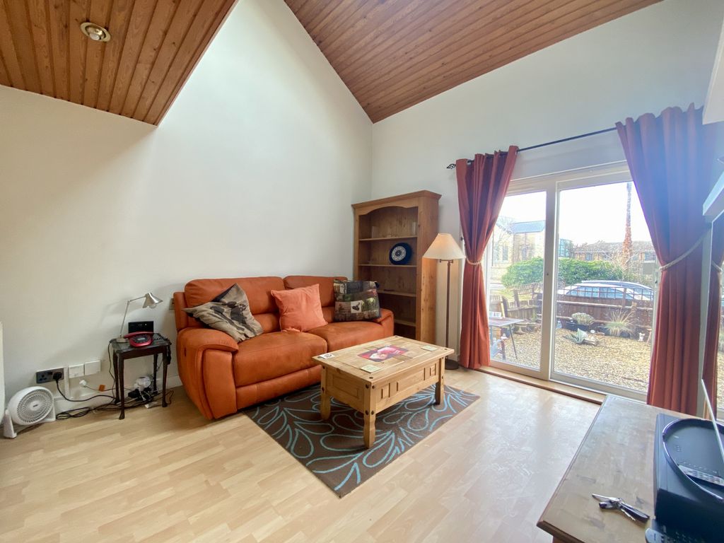 Property photo 2 of 9 Gallery