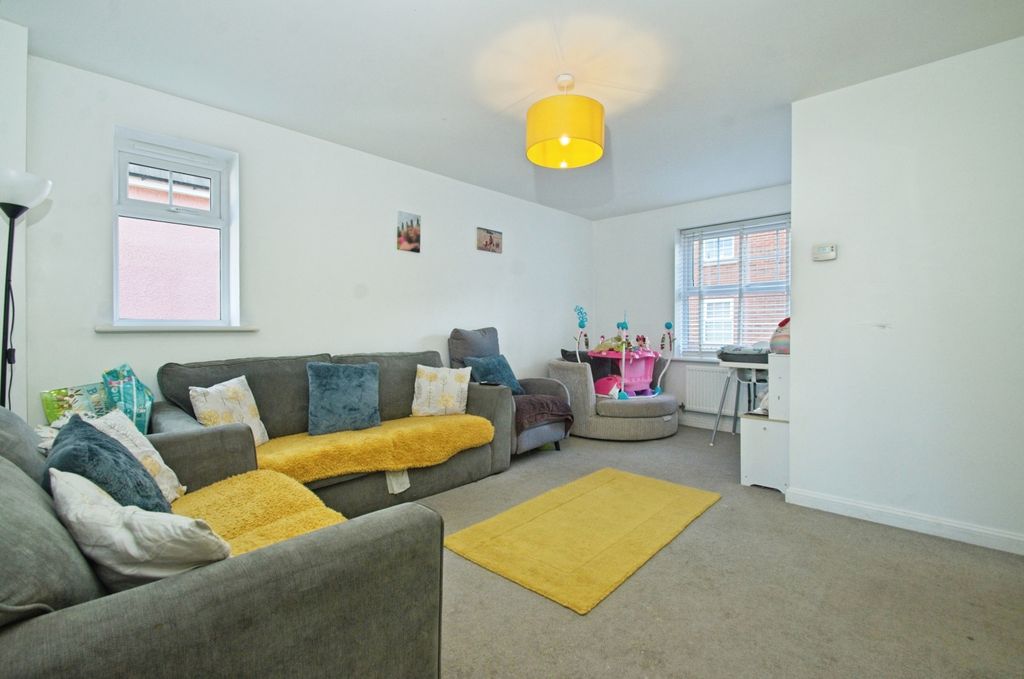 Property photo 3 of 15