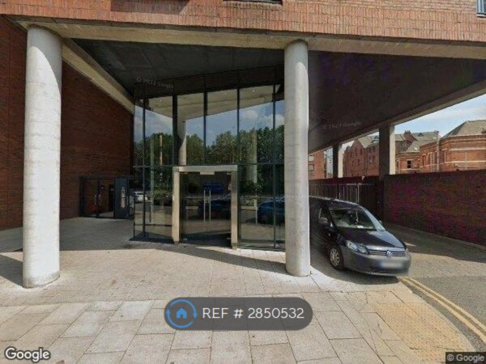 Property photo 2 of 7 Alto Building