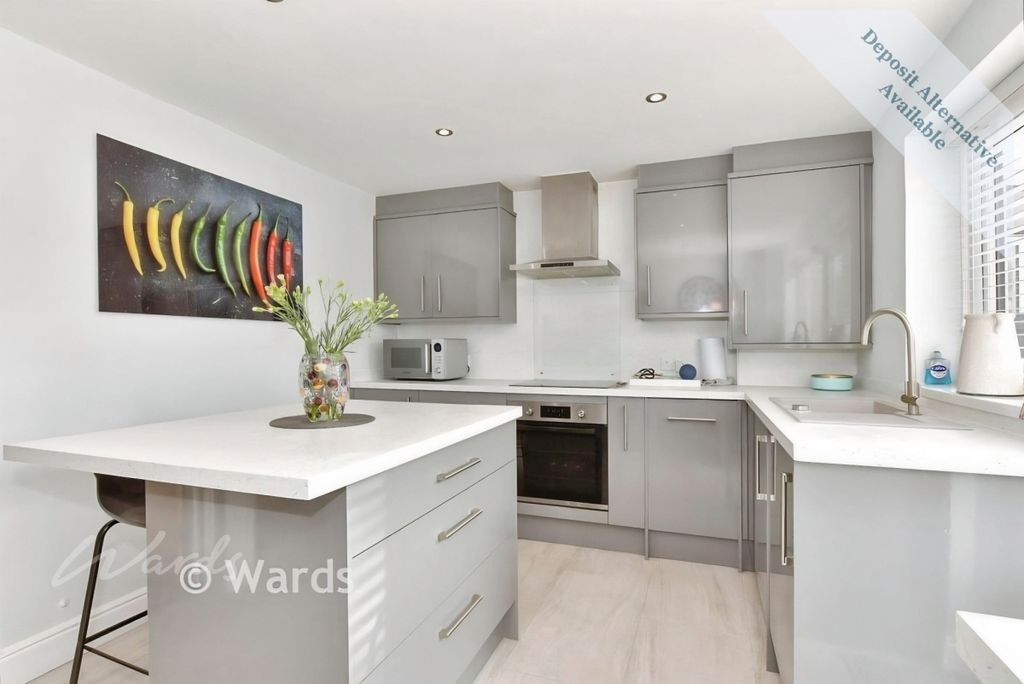 Property photo 2 of 6 The Willows Kitchen