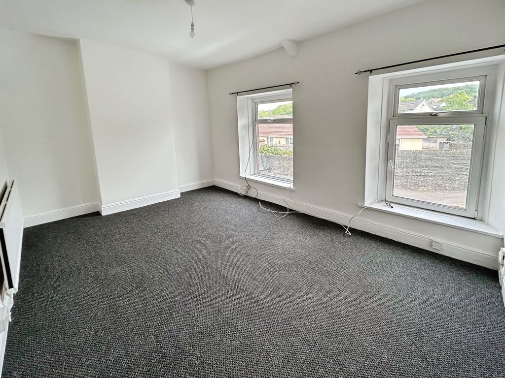 Property photo 2 of 6 Dce73576-Whatsapp 20Image 202026-05-08 20At 2013
