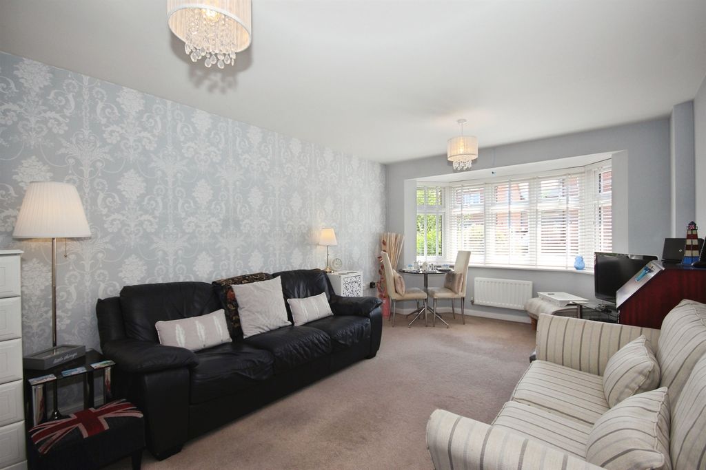 Property photo 3 of 14
