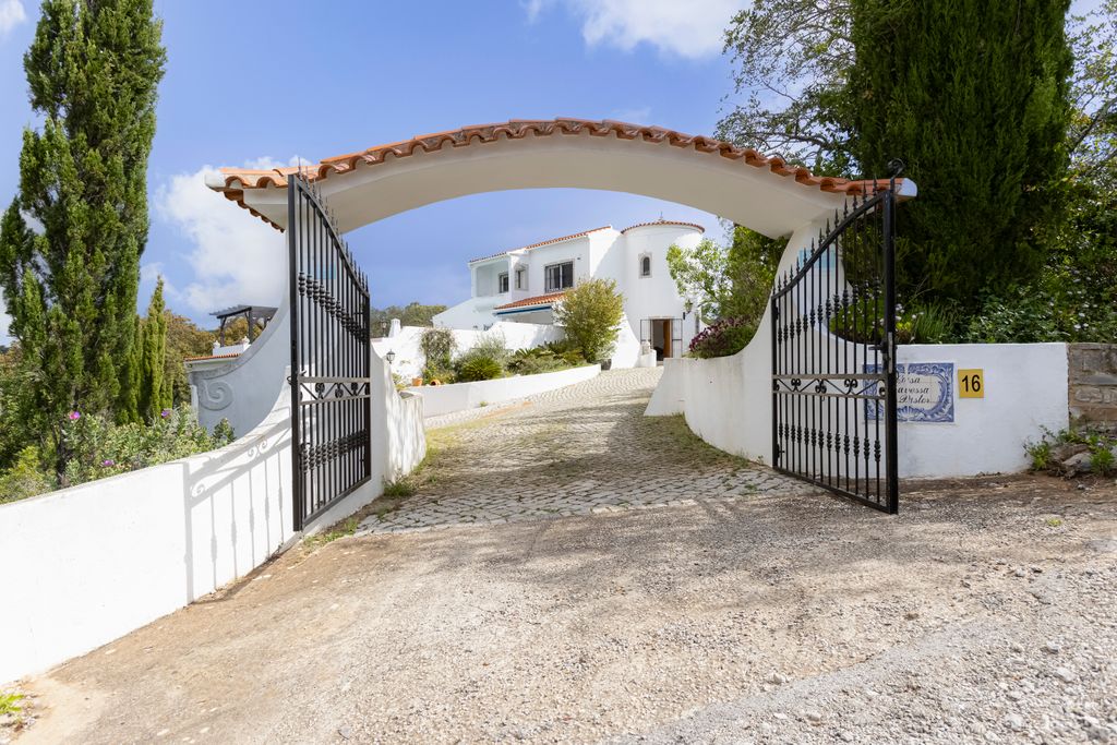 Property photo 1 of 26