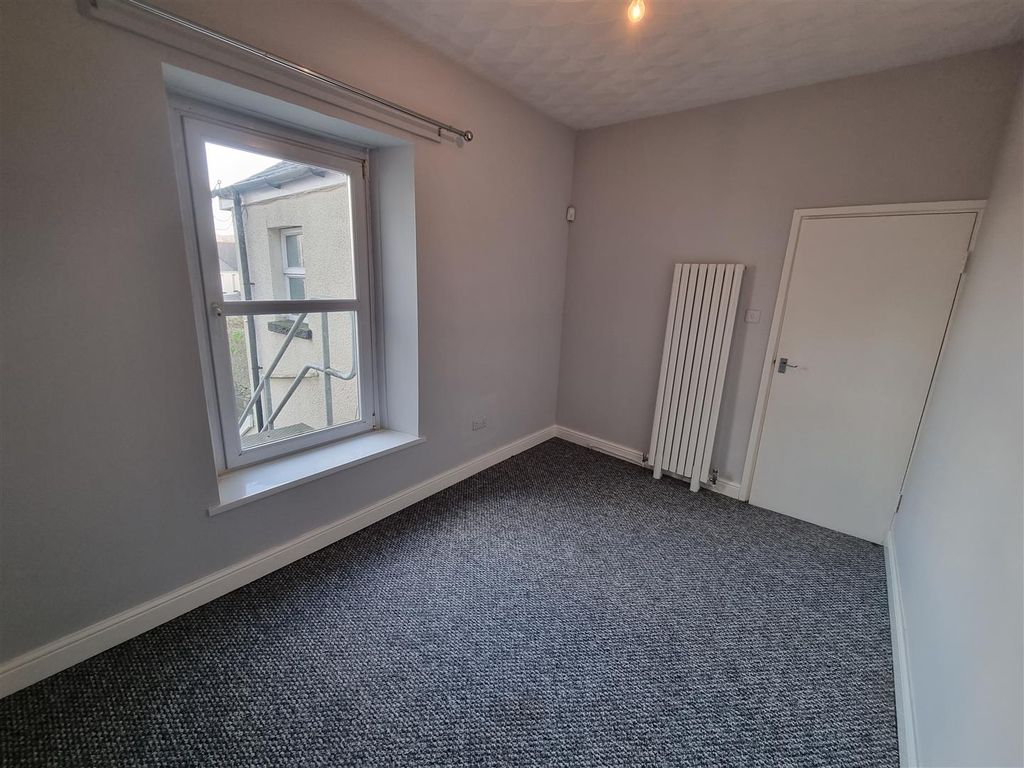 Property photo 3 of 7 14709.Jpg