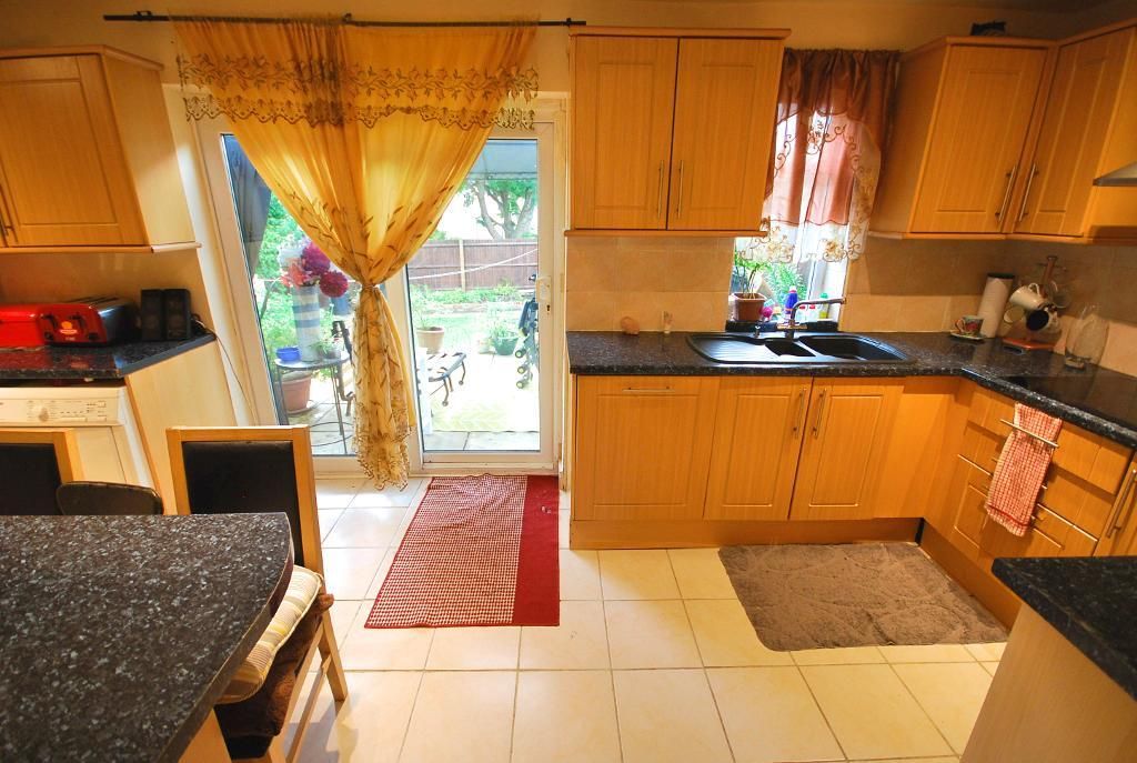 Property photo 1 of 16 Kitchen