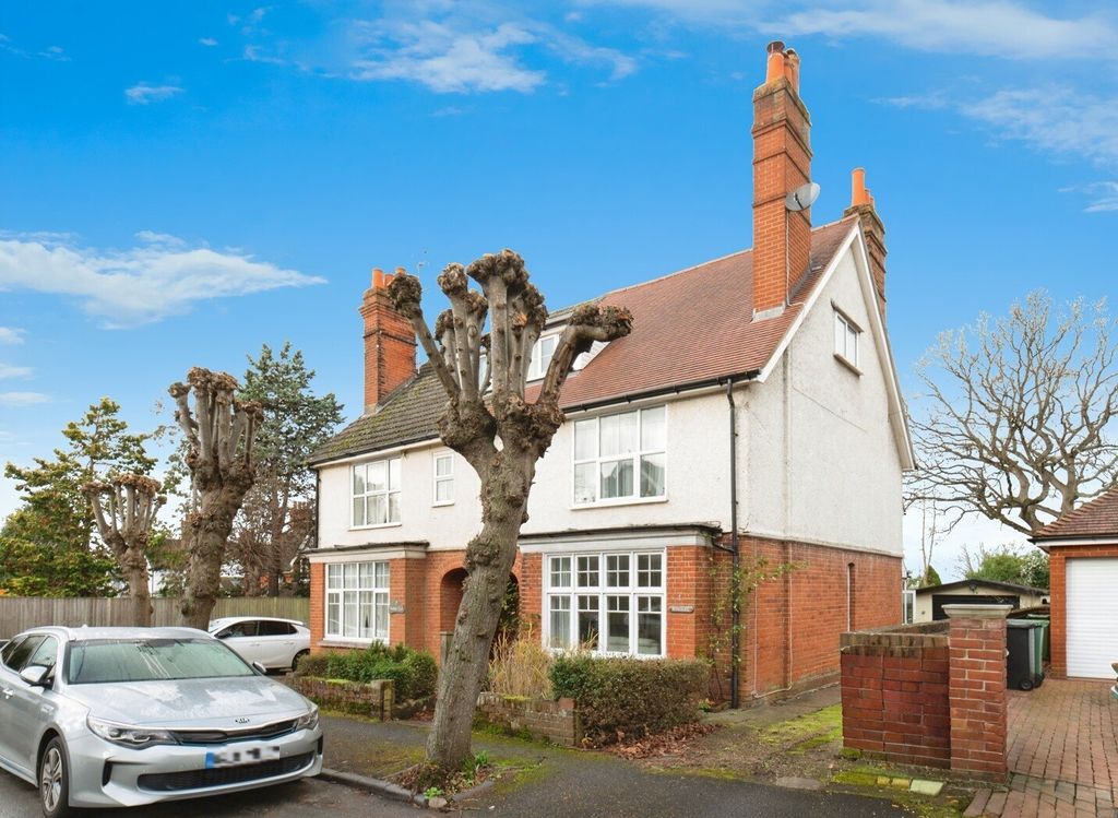 Property photo 2 of 18 Picture No. 19
