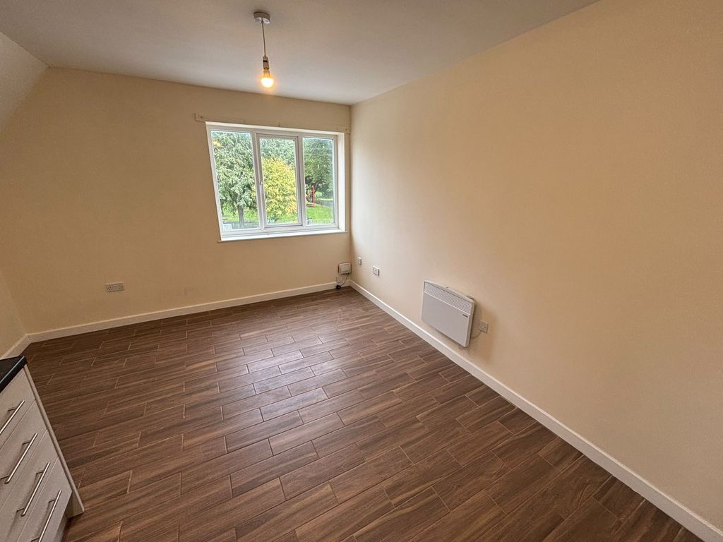 Property photo 1 of 4 Lounge