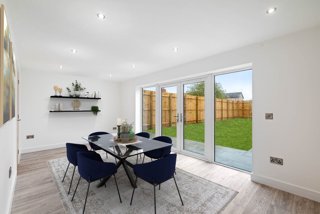 Property photo 3 of 32 4126713
