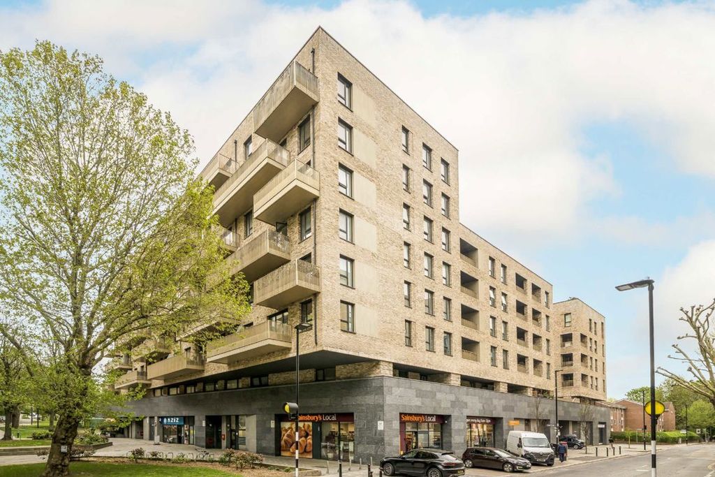 Property photo 1 of 6