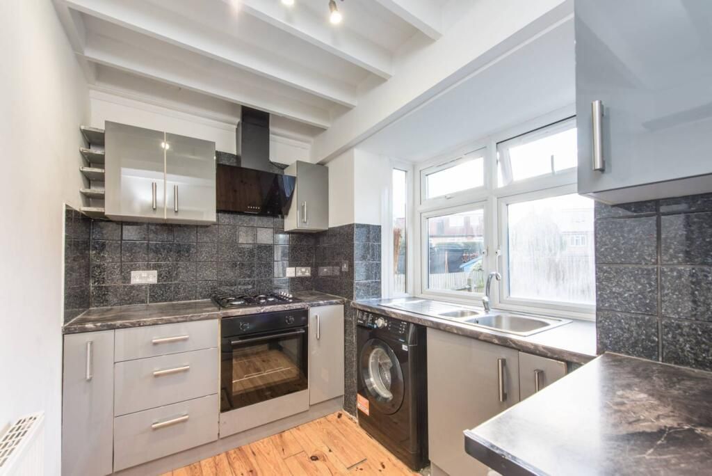 Property photo 2 of 8 87815_1347309_Img_04_0007.Jpeg