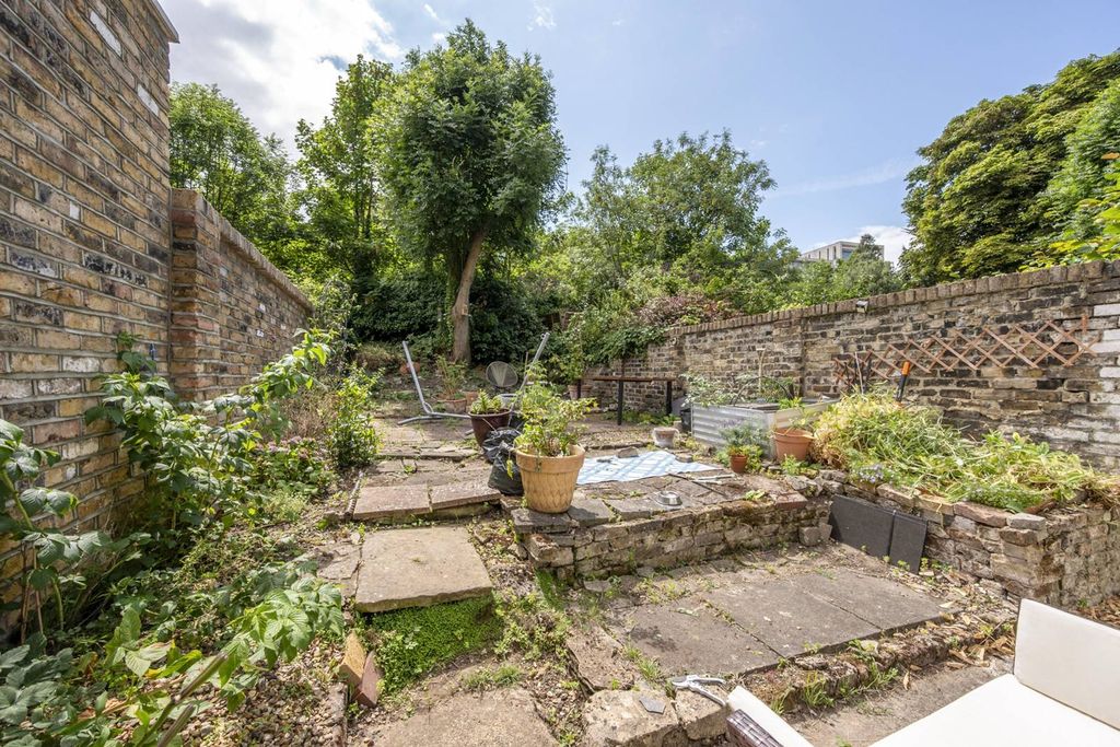 Property photo 3 of 8