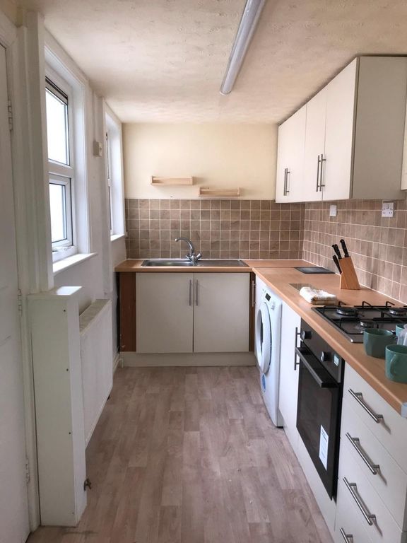 Property photo 2 of 5