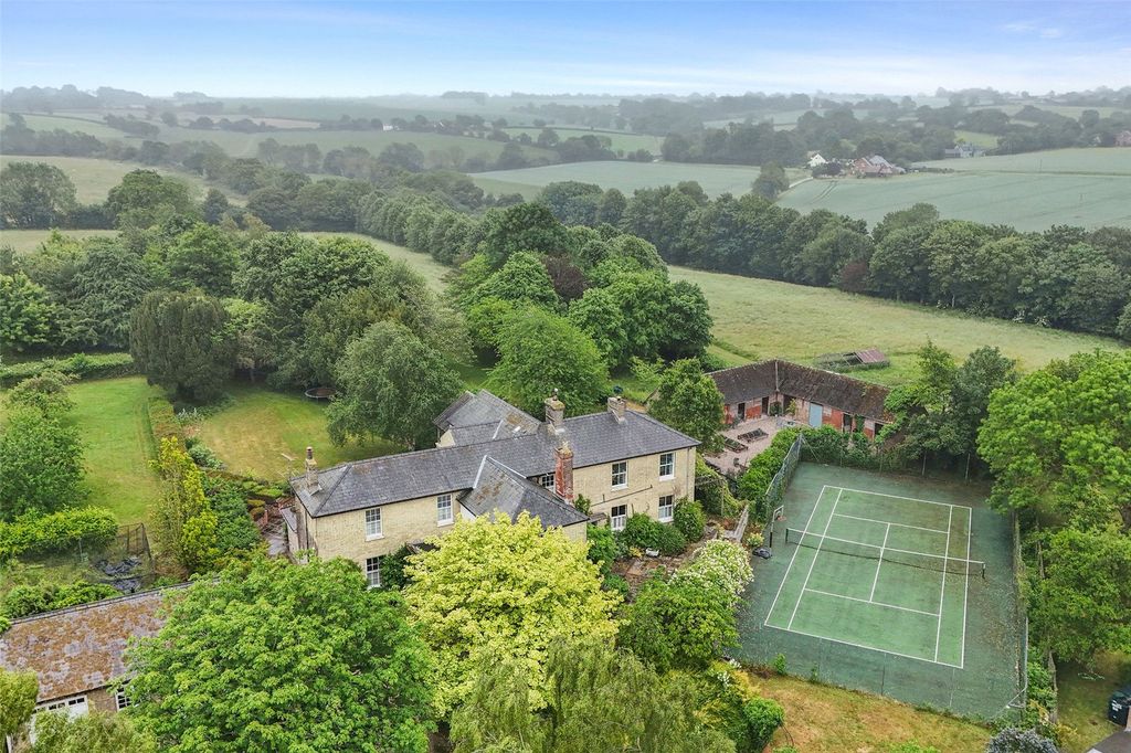 6 bed detached house to rentCastle Camps, Cambridge CB21