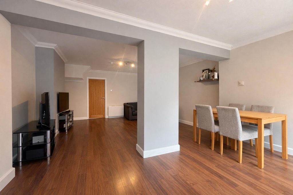 Property photo 3 of 12 3d362c62-25E3-4F5E-9d17-02ce0ee3c71E.Png