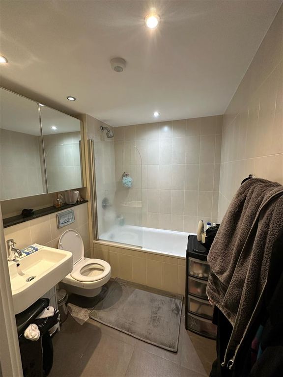 Property photo 2 of 6 704 Pic.Jpg