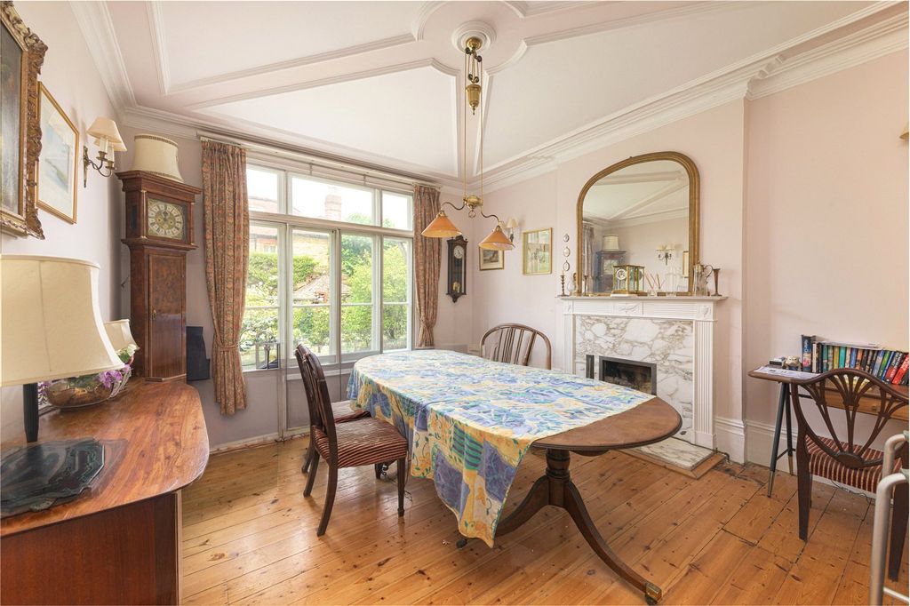 Property photo 3 of 14 Dining Room