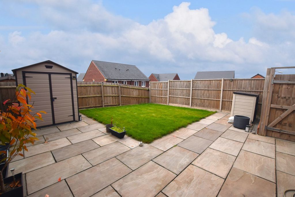 Property photo 2 of 8 Dsc_1802