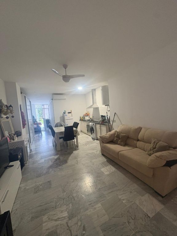 Property photo 3 of 32