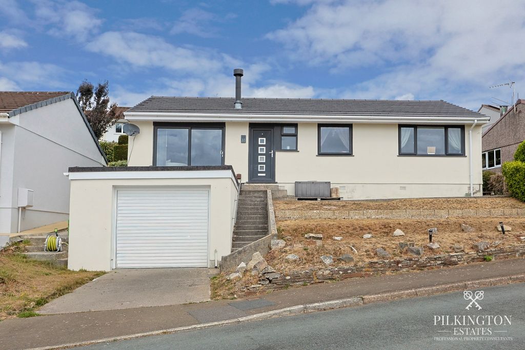 Property photo 1 of 18 5355651
