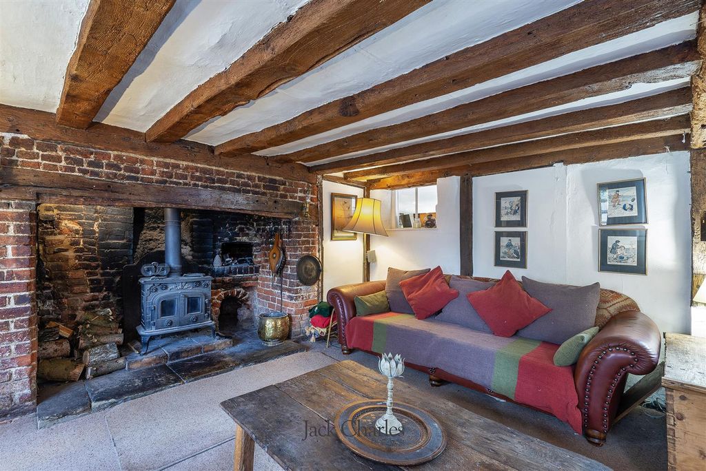 Property photo 2 of 20 The Artichoke, Park Rd, Tn11 9Sr 015.Jpg