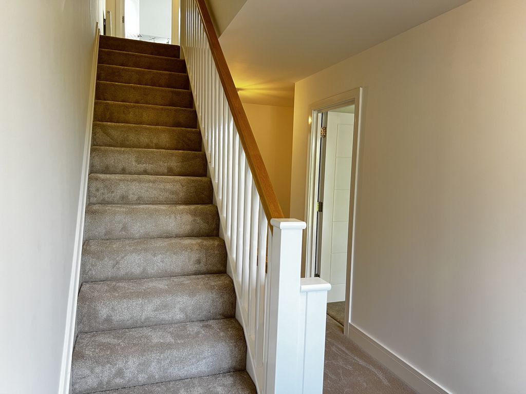 Property photo 2 of 20 Photo 11