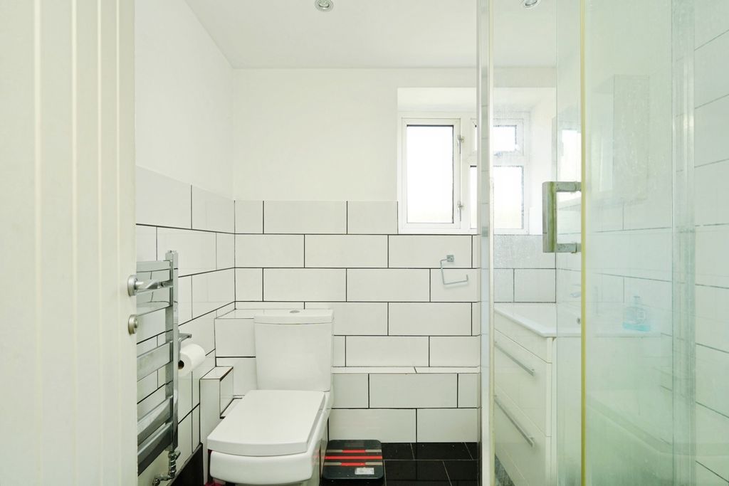 Property photo 2 of 10 Pbox-Img.Jpg