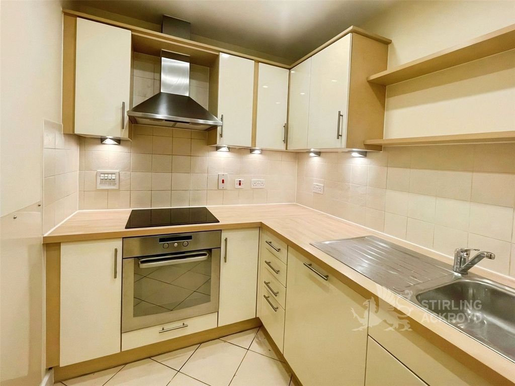 Property photo 2 of 10 Picture No. 34