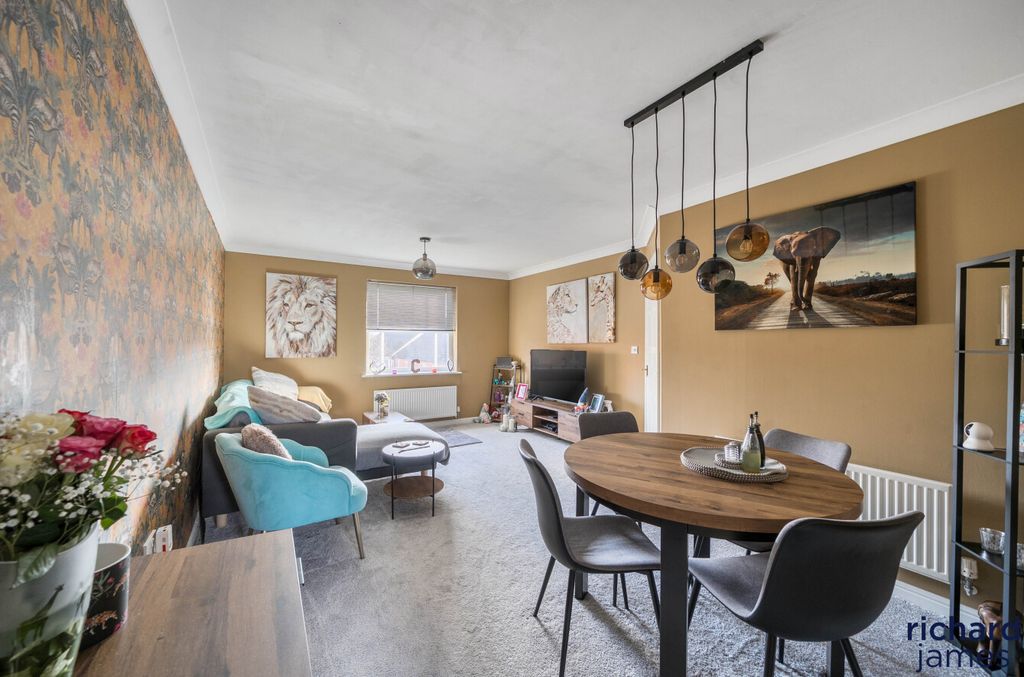 Property photo 2 of 22 20F979d2359445Da924E9d514Ebaf8A6