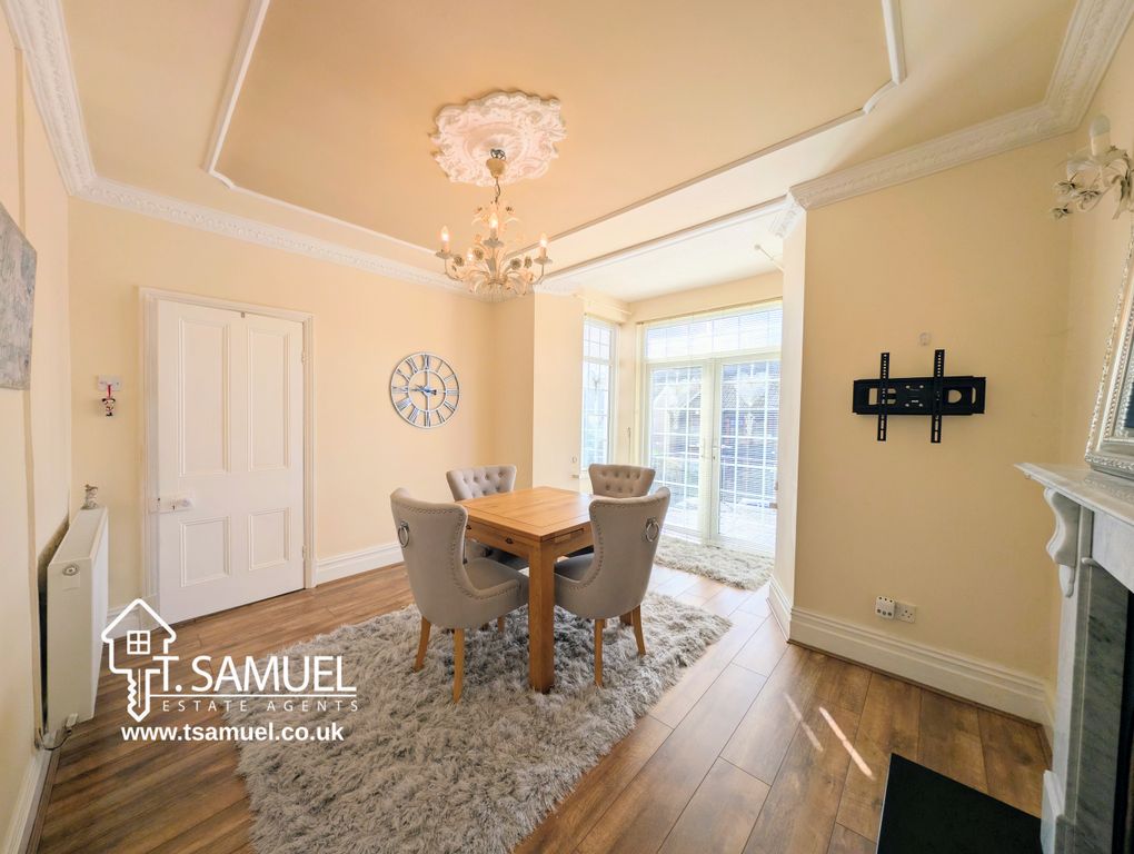 Property photo 3 of 41 Dining Room