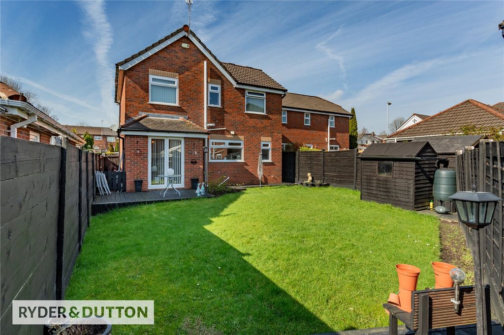 Property photo 2 of 28 Picture No. 23