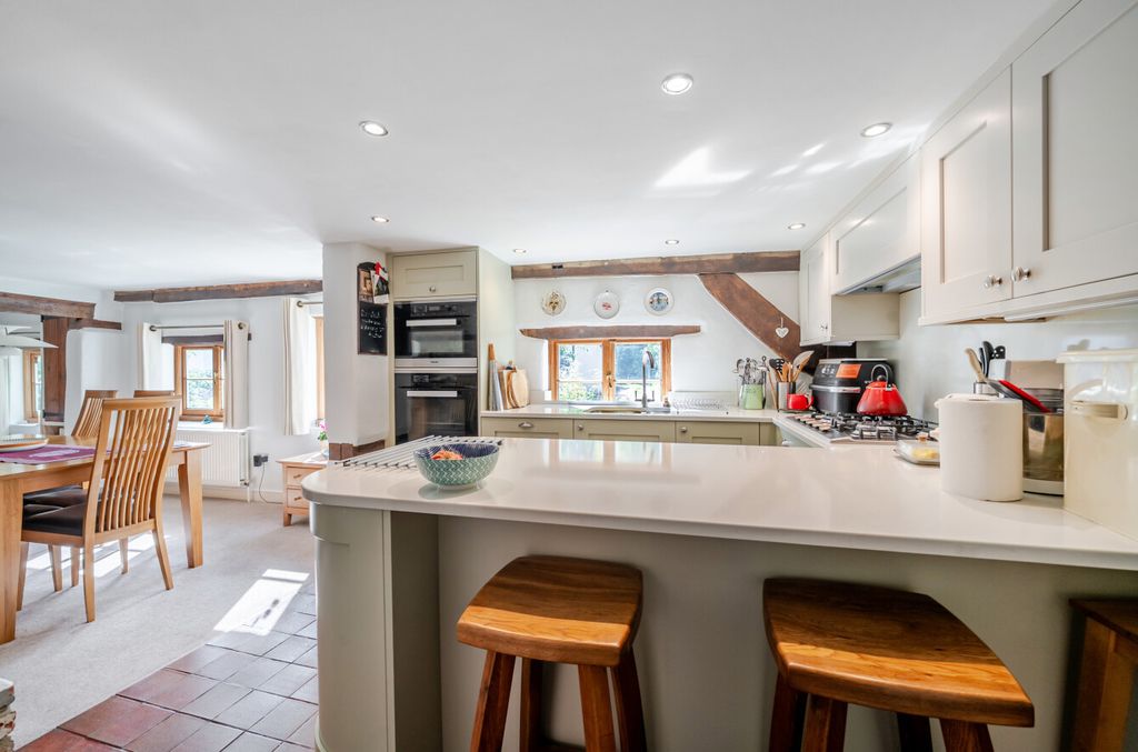 Property photo 2 of 18 1523032-14-1A0Ab1...