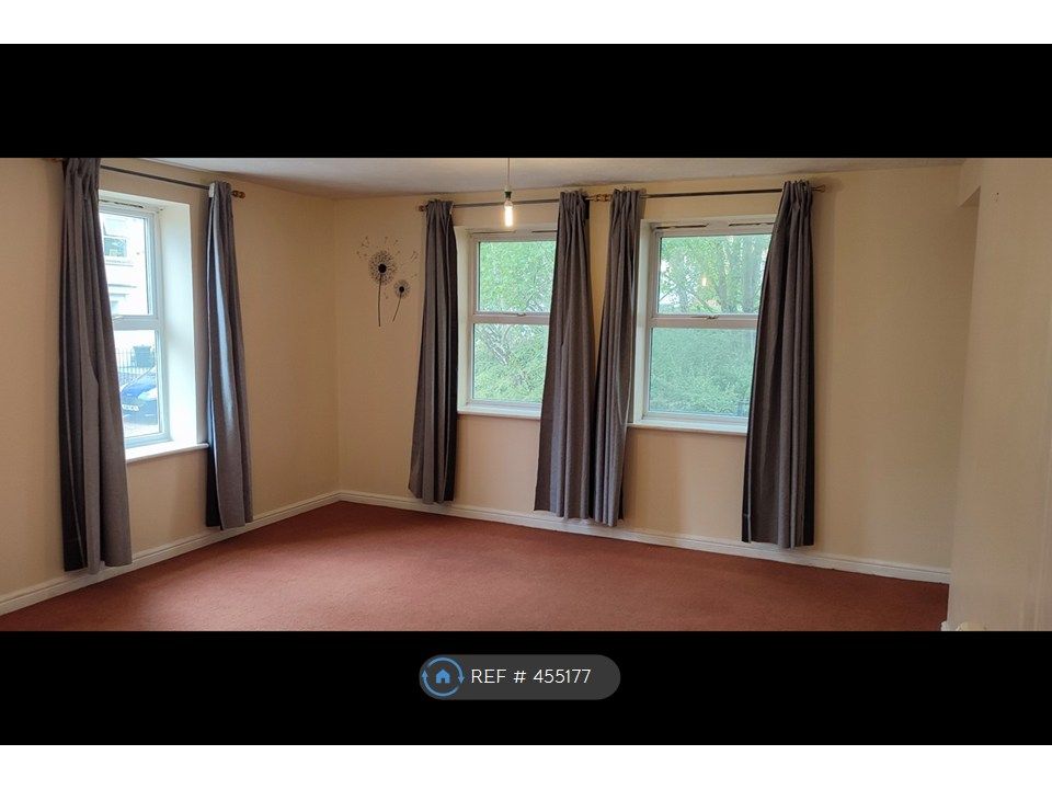 Property photo 1 of 10 Lounge