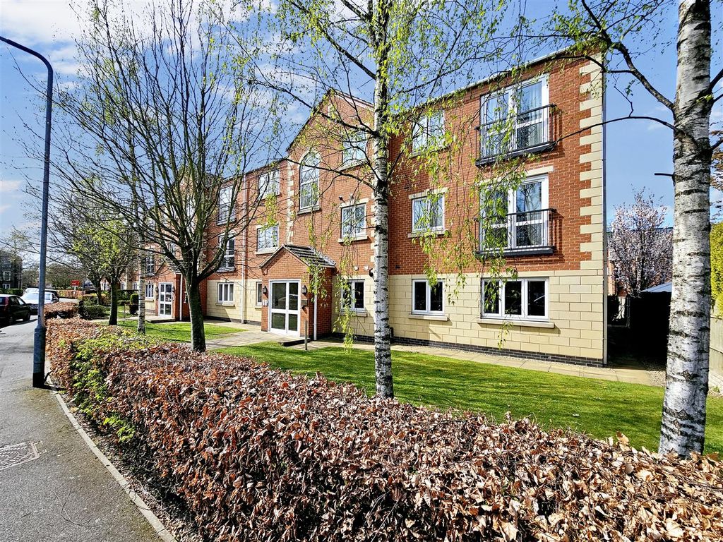 Property photo 1 of 11 Grants Yard, Burton On Trent (20).Jpg