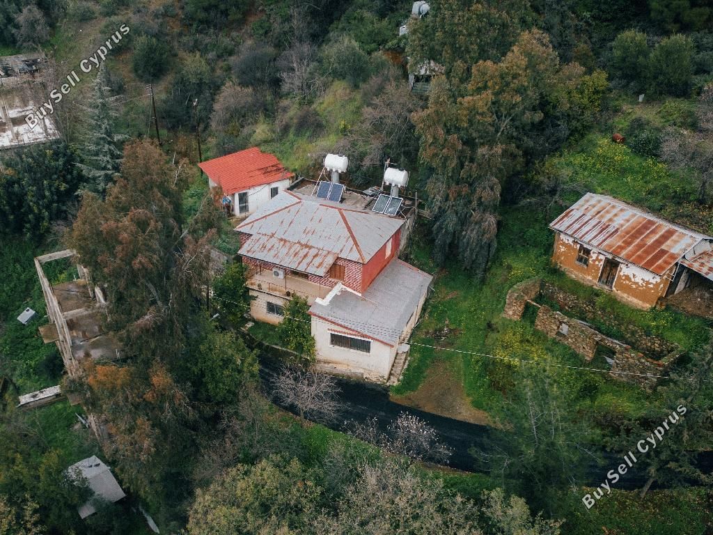 Property photo 2 of 8