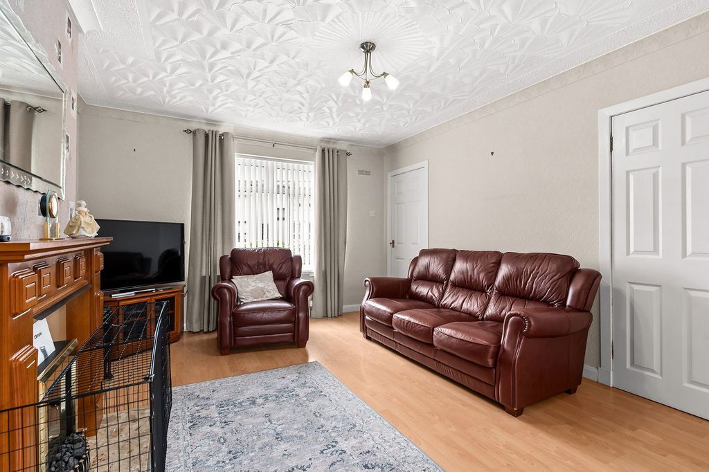 Property photo 3 of 24
