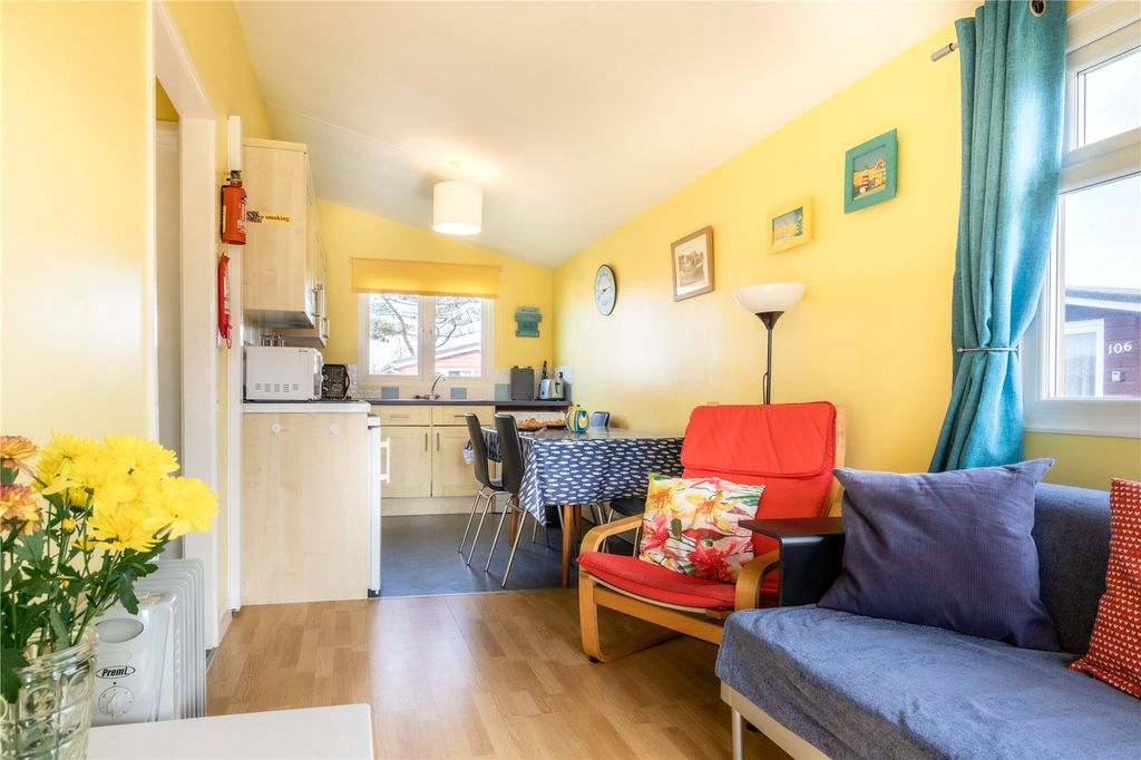 Property photo 2 of 7 Picture No. 01