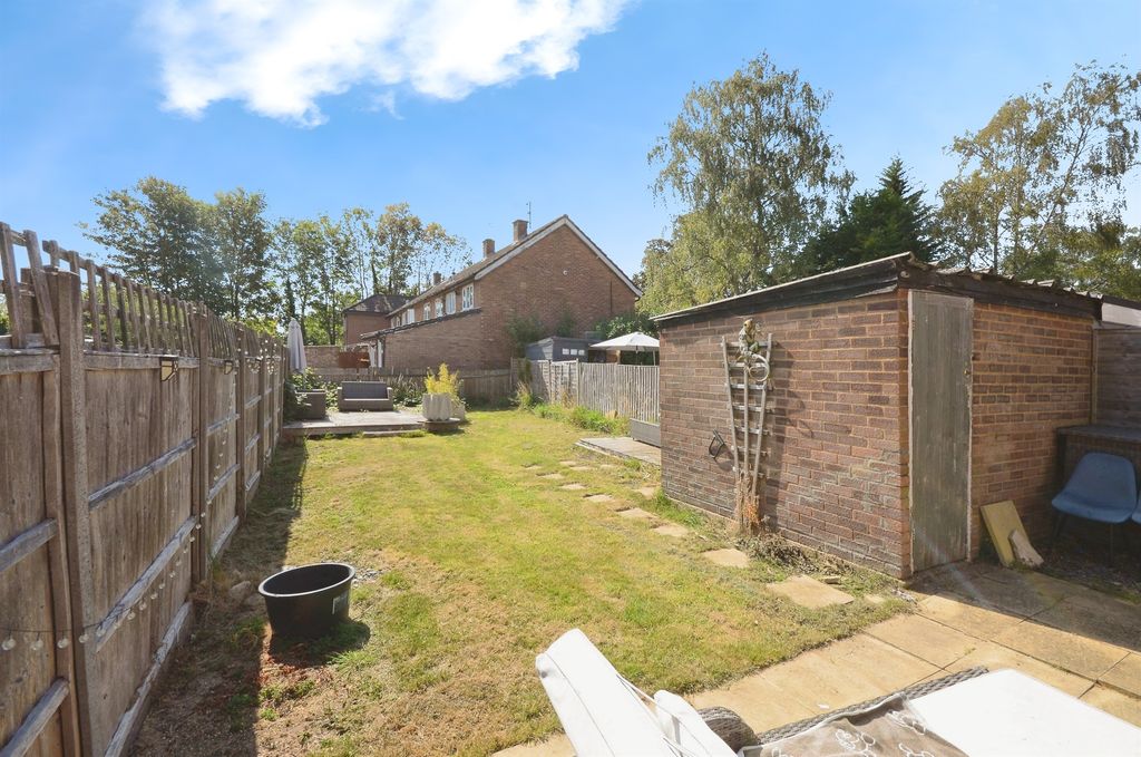 Property photo 2 of 16